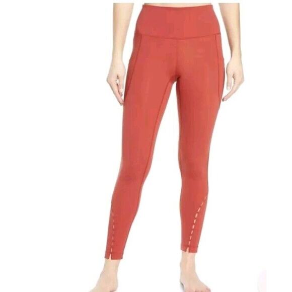 Free People Movement Legging Size L High Rise Deep Side Pockets Ankle Cutouts - Picture 1 of 16